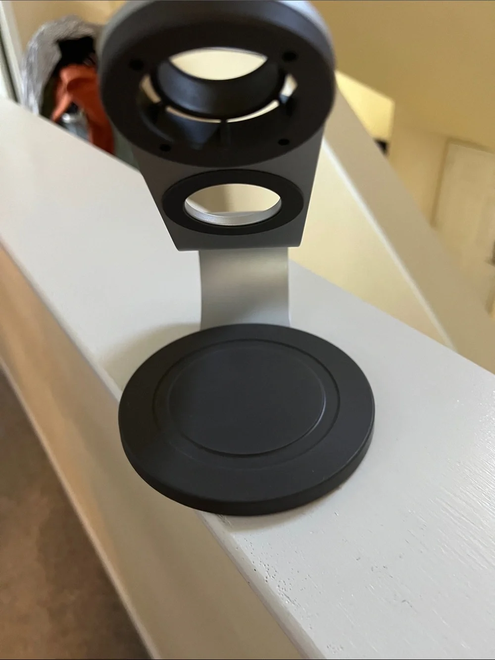 Dyson Silver and Black VR Accessory Stand